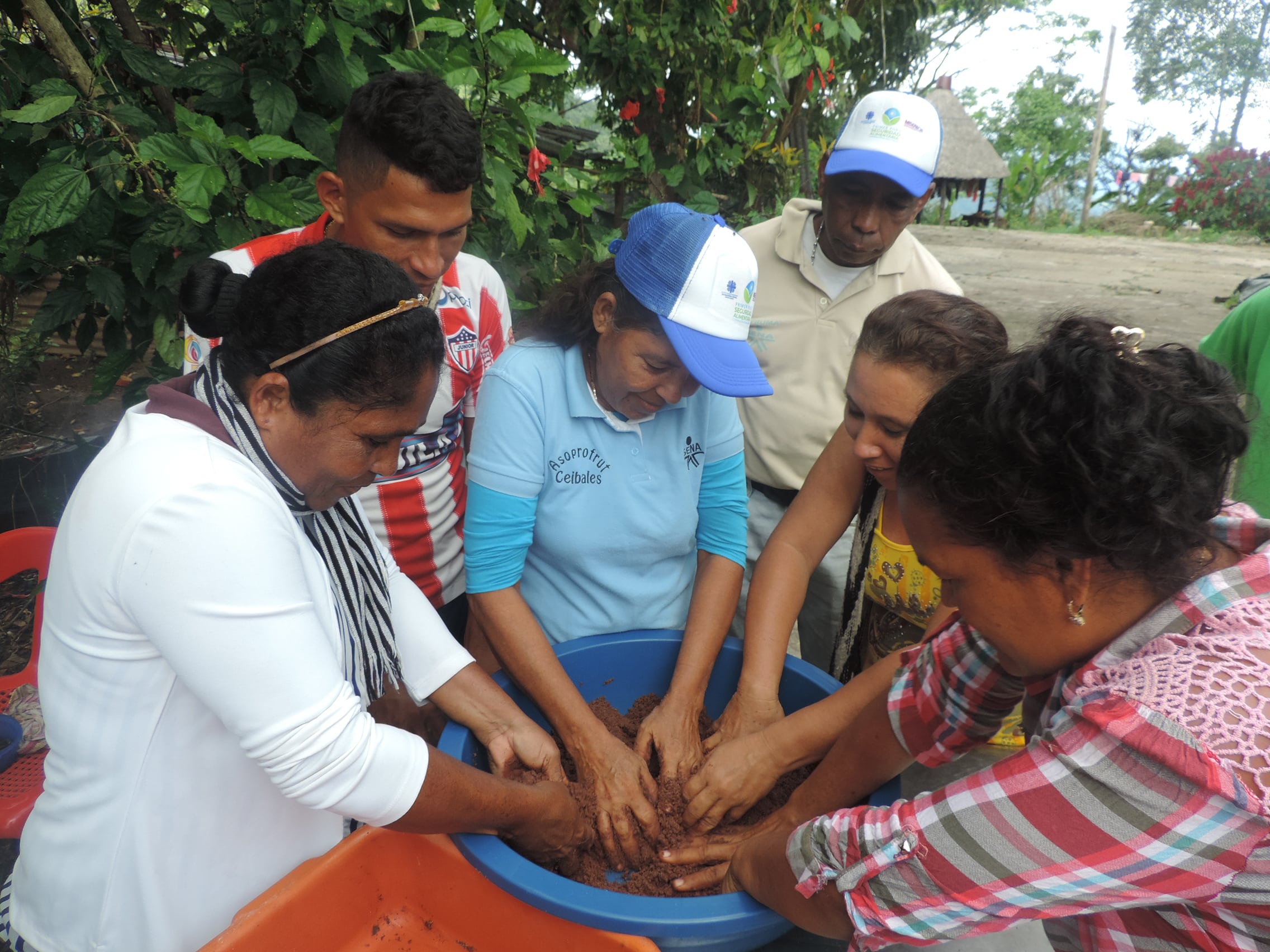 2-curioso-photography-QLOJS4bKNxg-unsplash_