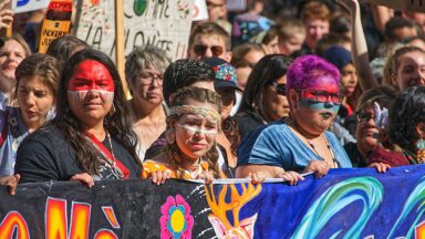 Indigenous women at a climate march in Montreal, Canada, photo by Pascal Bernardon