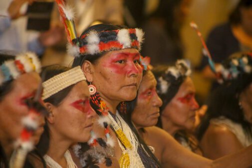 Waoroni women from Ecuador